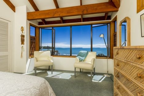 Photo of property in 2/20 Whitby Crescent, Mairangi Bay, Auckland, 0630