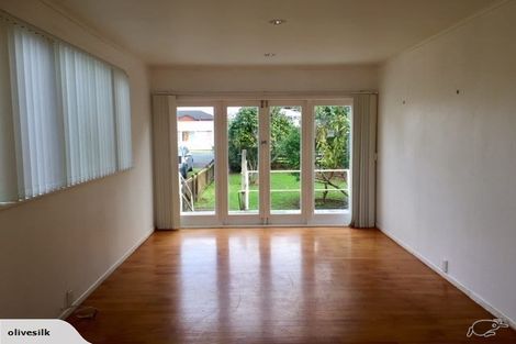 Photo of property in 3 Elizabeth Street, Orewa, 0931