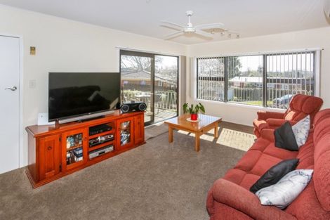 Photo of property in 9 Turner Place, Pukekohe, 2120