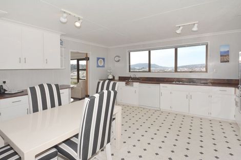 Photo of property in 29 Easther Crescent, Kew, Dunedin, 9012