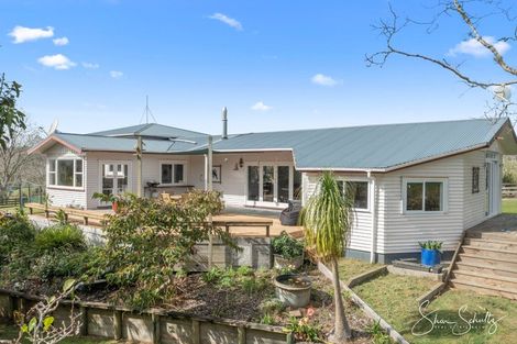 Photo of property in 624 Golden Stairs Road, Mareretu, Maungaturoto, 0589