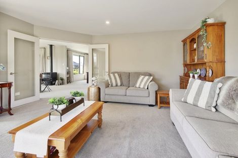 Photo of property in 1 Pimlico Place, Rangiora, 7400