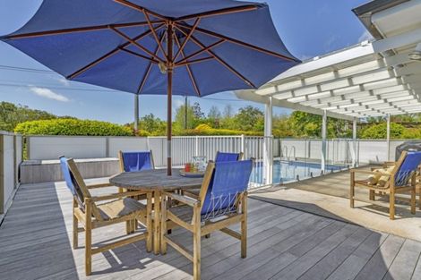 Photo of property in 18 Potts Road, Whitford, Howick, 2571