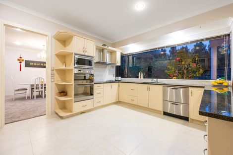 Photo of property in 24 Oakway Drive, Schnapper Rock, Auckland, 0632