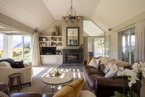 Photo of property in 24 Briar Bank Drive, Wanaka, 9305