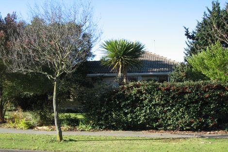 Photo of property in 95 Warren Crescent, Hillmorton, Christchurch, 8025