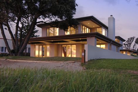 Photo of property in 359 Hibiscus Coast Highway, Orewa, 0931