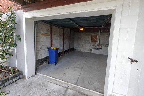 Photo of property in 4/73 Castor Bay Road, Castor Bay, Auckland, 0620