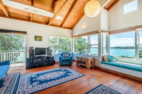 Photo of property in 5 Beresford Street, Bayswater, Auckland, 0622