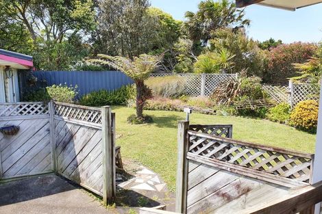 Photo of property in 24 Beach Road, Glenbrook, Waiuku, 2681