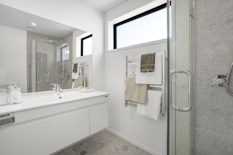 Photo of property in 2 Pascoe Avenue, Paremata, Porirua, 5026