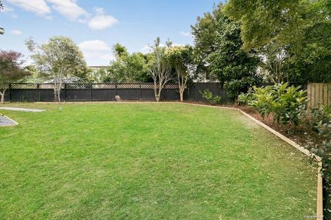 Photo of property in 9 Elizabeth Drive, West Harbour, Auckland, 0618