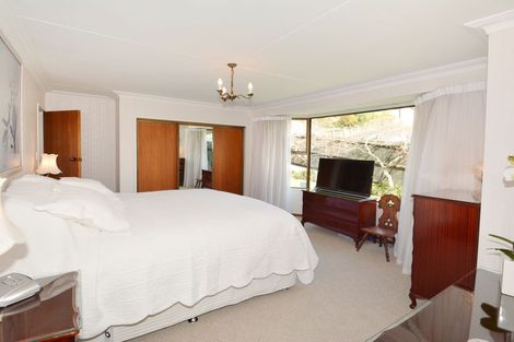 Photo of property in 29 Easther Crescent, Kew, Dunedin, 9012