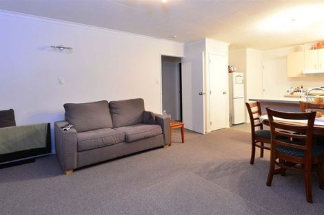 Photo of property in 1/19 Hauraki Crescent, Pinehill, Auckland, 0632