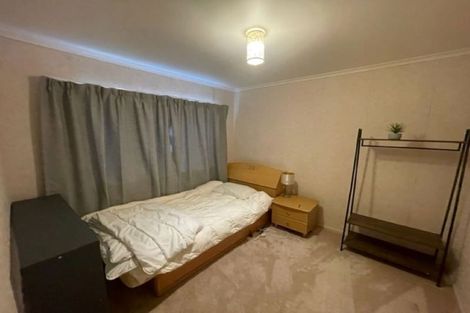 Photo of property in 6 Headcorn Place, Botany Downs, Auckland, 2010