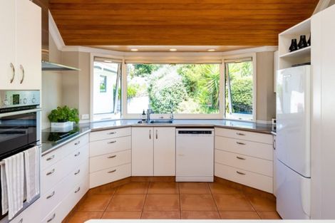 Photo of property in 1 Tauroa Road, Havelock North, 4130