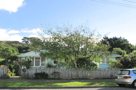 Photo of property in 118 Sievers Grove, Cannons Creek, Porirua, 5024