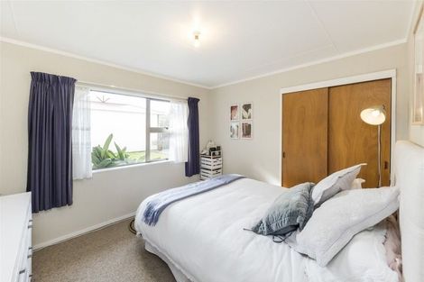 Photo of property in 80 John F Kennedy Drive, Milson, Palmerston North, 4414