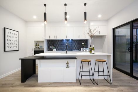 Photo of property in 124 San Valentino Drive, Henderson, Auckland, 0612