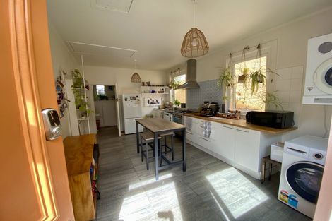 Photo of property in 6 Barton Terrace, Thorndon, Wellington, 6011