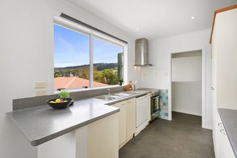 Photo of property in 35a Ranui Terrace, Tawa, Wellington, 5028