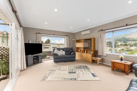Photo of property in 351 Main Road, Tawa, Wellington, 5028