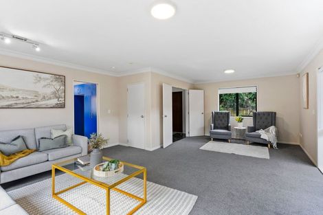 Photo of property in 4 Aldon Lane, The Gardens, Auckland, 2105