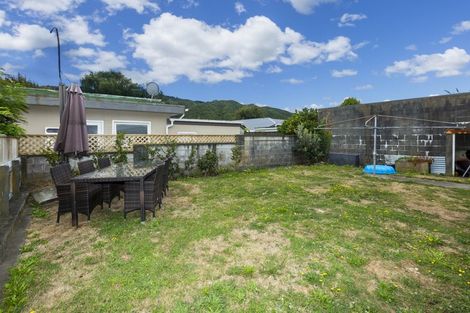 Photo of property in 3 Akron Grove, Totara Park, Upper Hutt, 5018