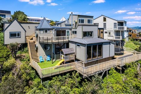 Photo of property in 13 Ettrick Grove, Papakowhai, Porirua, 5024