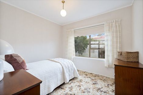 Photo of property in 21 Matuhi Rise, Henderson, Auckland, 0612