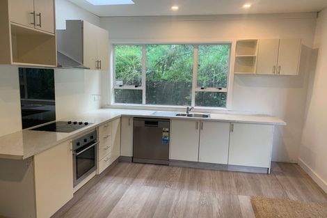 Photo of property in 11 Smale Terrace, Hospital Hill, Napier, 4110