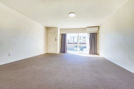 Photo of property in 28 Landscape Road, Papatoetoe, Auckland, 2025