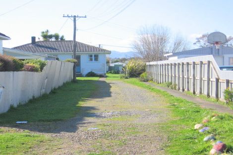 Photo of property in 5 Gladstone Street, Foxton, 4814