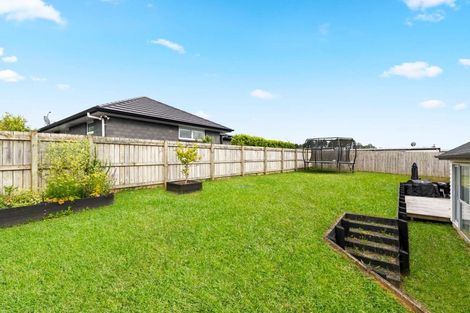 Photo of property in 22 Waitahu Rise, Pukekohe, 2120