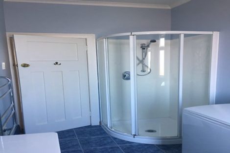 Photo of property in 3/58 Brougham Street, Mount Victoria, Wellington, 6011