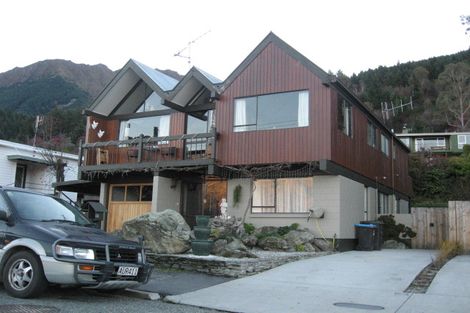 Photo of property in 77 Thompson Street, Queenstown, 9300