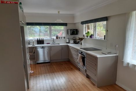 Photo of property in 37 Huntleigh Park Way, Ngaio, Wellington, 6035