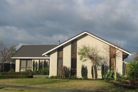 Photo of property in 8 Cormack Place, Greenmeadows, Napier, 4112