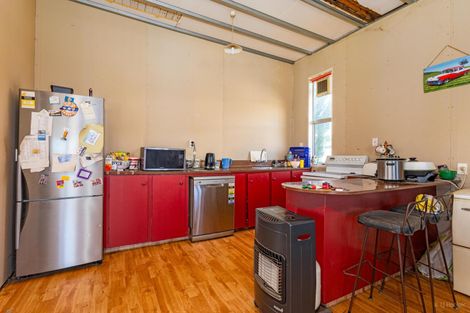 Photo of property in 1 Clifton Terrace, West End, Timaru, 7910