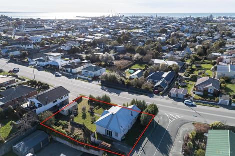 Photo of property in 1 Clifton Terrace, West End, Timaru, 7910
