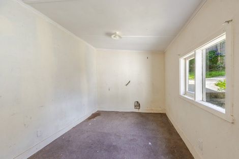 Photo of property in 27 Milton Road, Bluff Hill, Napier, 4110
