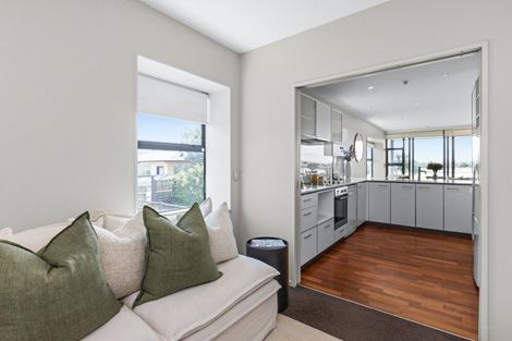 Photo of property in 213/7 Humber Street, Pandora, Napier, 4110