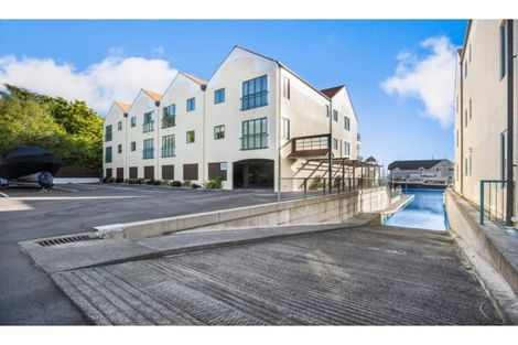 Photo of property in 10 Harbour Village Drive, Gulf Harbour, Whangaparaoa, 0930