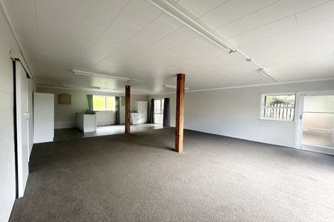 Photo of property in 1/48 Hogans Road, Glenfield, Auckland, 0629