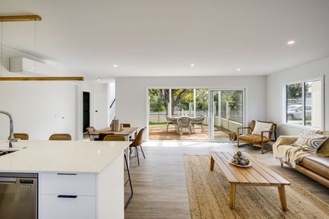 Photo of property in 9b Church Road, Taradale, Napier, 4112