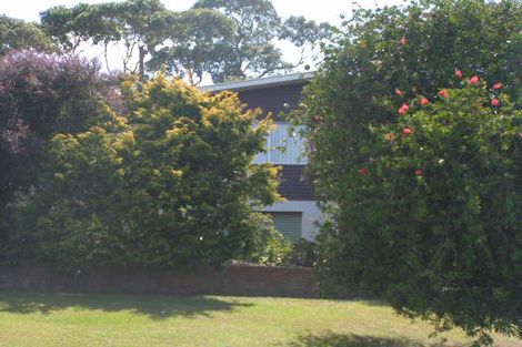 Photo of property in 26 Ravenwood Drive, Forrest Hill, Auckland, 0620