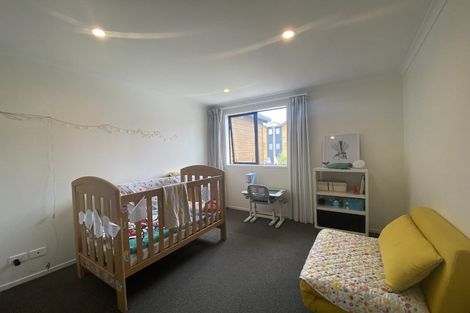 Photo of property in 1 Seafarer Crescent, Stanmore Bay, Whangaparaoa, 0932