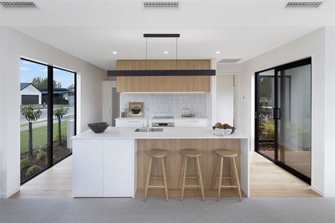 Photo of property in 28 Oakmill Drive, Casebrook, Christchurch, 8051