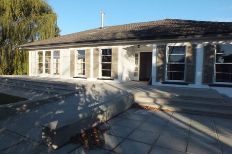 Photo of property in 98 Kahu Road, Fendalton, Christchurch, 8041