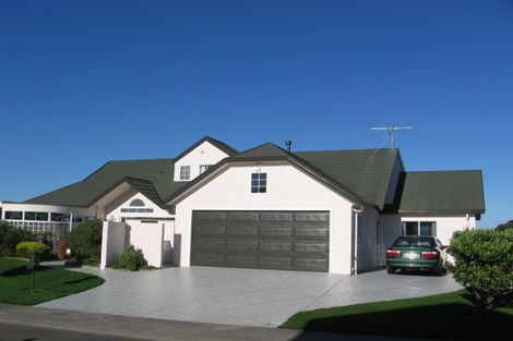 Photo of property in 8 Norwood Place, Johnsonville, Wellington, 6037